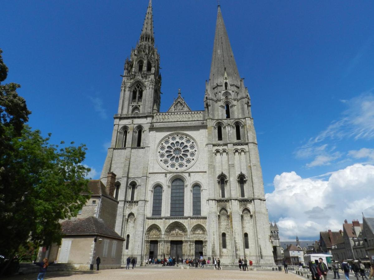 Le Petit Paradis Chartres Eksteriør bilde